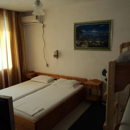 Drazhev Penzion *