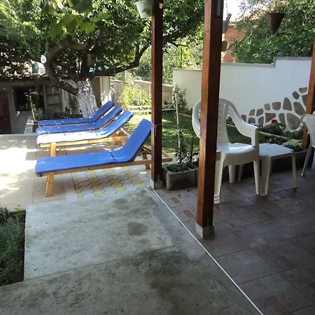 Guest house Drazhev *