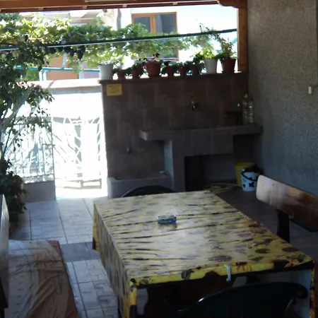 Guest house Drazhev