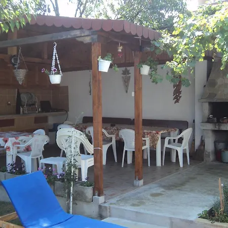 Guest house Drazhev *